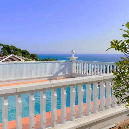 Lynn By Interhome * Tossa de Mar